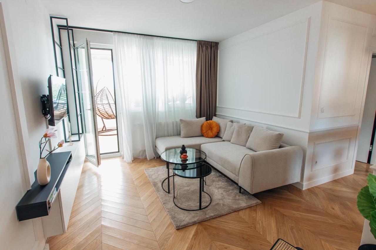 Stan Na Dan - Chic Home Banja Luka Exterior photo